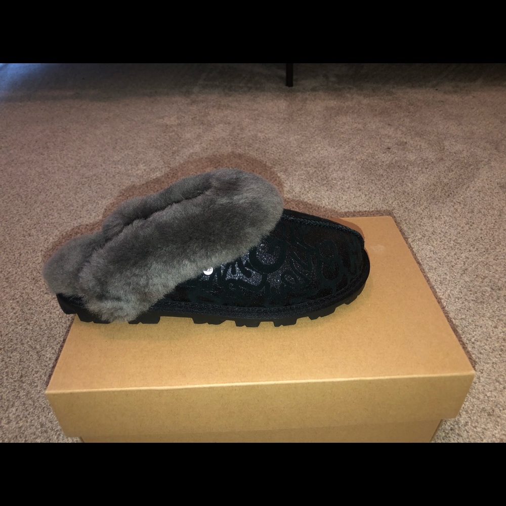 NWT Ugg Slippers Size 8
